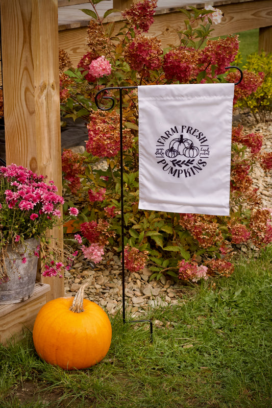 Farm Fresh Pumpkins Garden Flags